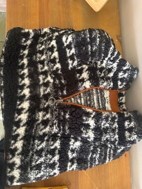 Textured Black & White Zip-Front Sweater Vest